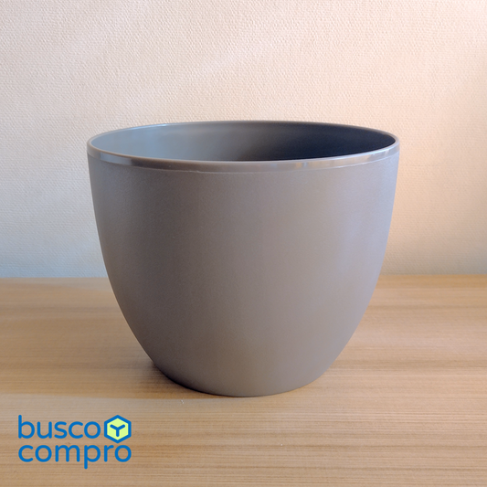 Macetero redondo 20 cm. de plástico rígido y grueso (3 mm.), color gris (taupe).