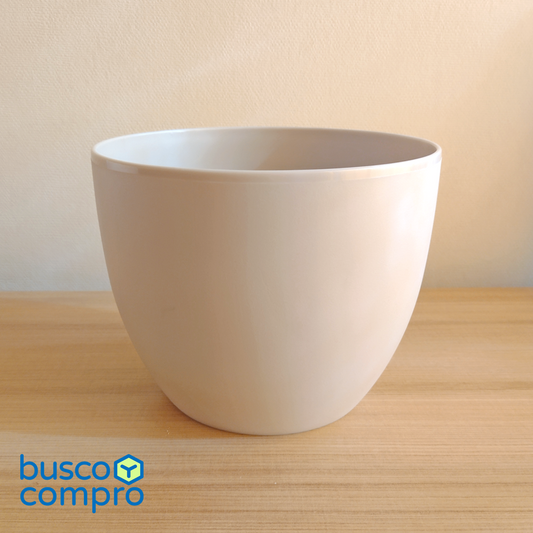 Macetero redondo 20 cm. de plástico rígido y grueso (3 mm.), color beige (arena).